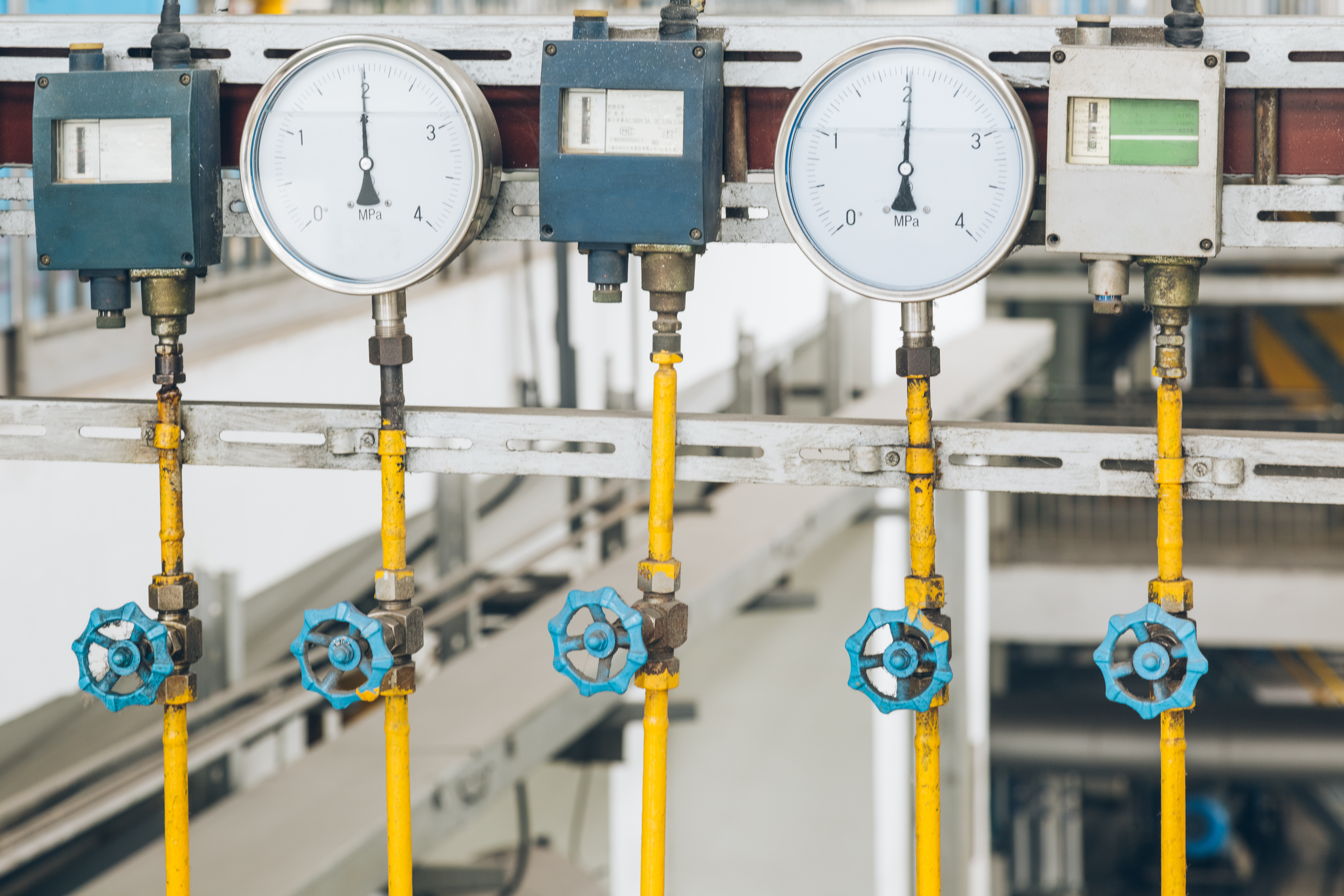 What is the Difference Between Pressure and Flow Rate?